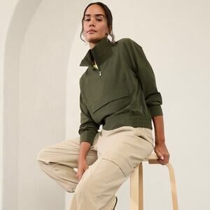 Athleta Boundless Popover Jacket Olive Green Size M Medium Activewear